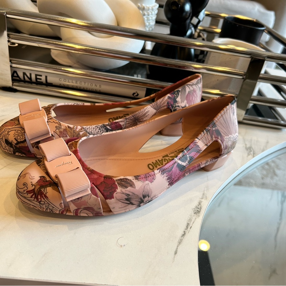 Worn once Ferragamo  size 7 limited edition shoe